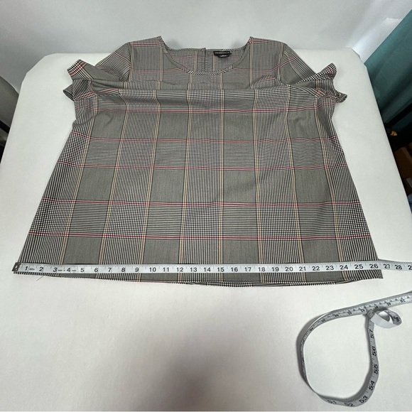 2 for$15 Liz Claiborne Career Black and Red Plaid Short Sleeve Blouse - Picture 10 of 11